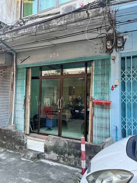 4-BR Townhouse, Bangkok, Phra Kanong, Khlong Toei, Bangkok, 4 Bedrooms, 140 sqm, Townhouse For Sale, by Tanaporn Phumvilairak, 500307413 - DDproperty.com