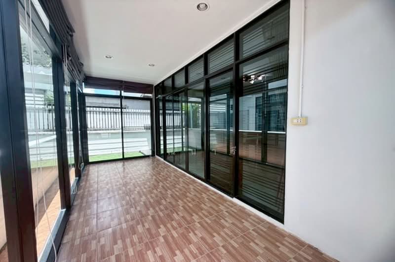 Areeya Como Bangna - Wongwaen, Samut Prakan, Mahachai Road, Bangphli Yai, Bang Plee, Samut Prakan, 3 Bedrooms, 160 sqm, Semi-Detached House (Twin House) For Sale, by คุณนารี, 500307437 - DDproperty.com