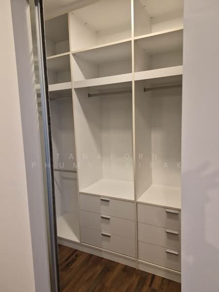 Q House Condo Sathorn, Bangkok, Thonburi Road, Khlong Ton Sai, Khlong San, Bangkok, 1 Bedroom, 47 sqm, Condo For Rent, by Tanaporn Phumvilairak, 500307447 - DDproperty.com