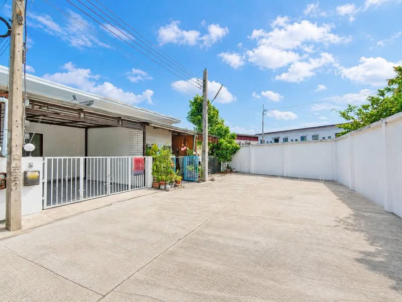 หมู่บ้านเพชรลดา2 แพรกษา-เทพารักษ์, Samut Prakan, Bangphli Yai, Bang Plee, Samut Prakan, 1 Bedroom, 44 sqm, Townhouse For Sale, by The Best Property สร้อย, 500307479 - DDproperty.com