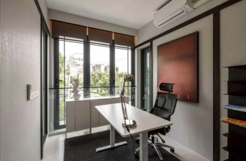 Baan Klang Muang Classe Sukhumvit 77, Bangkok, Soi On Nut 21, Suan Luang, Bangkok, 3 Bedrooms, 214 sqm, Townhouse For Rent, by Supitcha Wongisaraseri, 500307520 - DDproperty.com