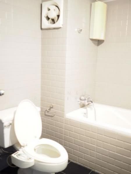 Raintree Villa, Bangkok, 108 198 Soi Sukhumvit 53, Khlong Tan Nua, Watthana, Bangkok, 1 Bedroom, 30 sqm, Condo For Rent, by Connex Property, 500307532 - DDproperty.com