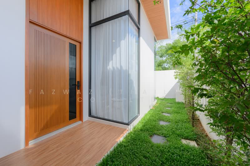 Luxury 3-Bedroom Pool Villa at Orienna Serene Villas Phuket for Sale, Phuket, Sri Sunthon, Thalang, Phuket, 3 Bedrooms, 200 sqm, Villa For Sale, by Fazwaz (Thailand) Co., Ltd., 500307571 - DDproperty.com