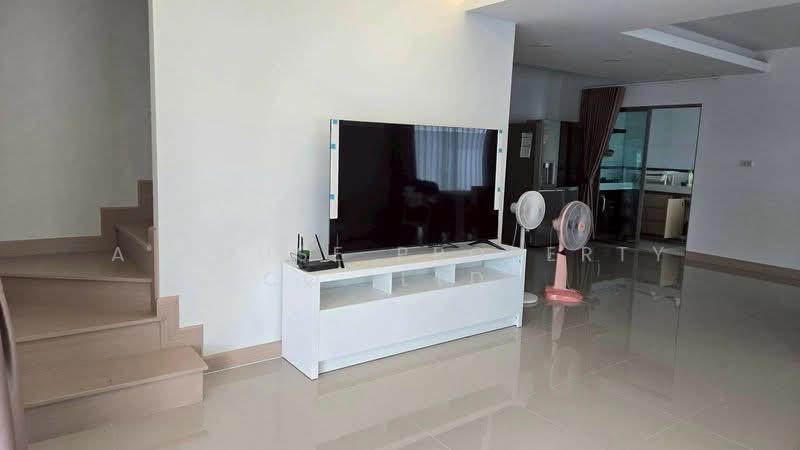 Life In The Garden Rongpo-Motorway, Chon Buri (Pattaya), Soi Bang Lamung 25 (Rong Po), Ta Khian Tia, Bang Lamung (Pattaya), Chon Buri (Pattaya), 3 Bedrooms, 157 sqm, Semi-Detached House (Twin House) For Sale, by A House Property Co.,Ltd., 500307603 - DDproperty.com