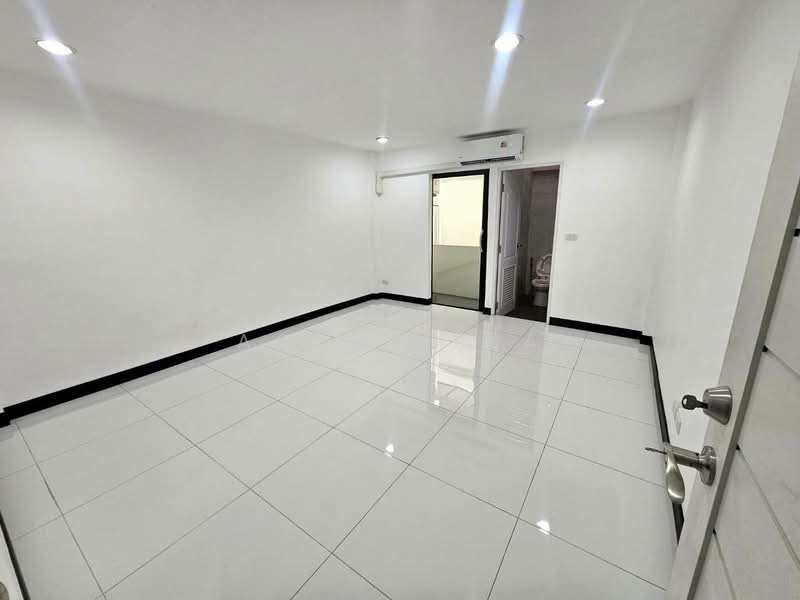 ให้เช่า อาคารพาณิชย์ สุขุมวิท 95 ใกล้บีทีเอสบางจาก (SPSP660), กรุงเทพ, สุขุมวิท95, บางจาก, พระโขนง, กรุงเทพ, 160 ตร.ม., ตึกแถว-อาคารพาณิชย์ ให้เช่า, โดย Agent Pla, 500307643 - DDproperty.com