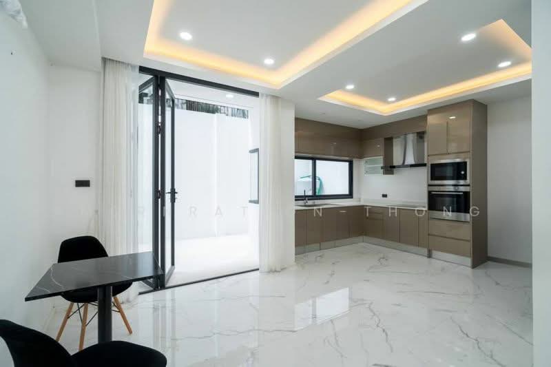 House, Bangkok, Khlongtoei Nua, Watthana, Bangkok, 4 Bedrooms, 440 sqm, Single Detached House For Rent, by Amornrat On-Thong, 500307657 - DDproperty.com