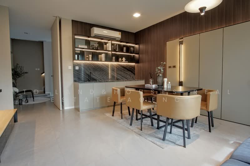 VIVE Krungthep Kreetha, Bangkok, Krungthep Kreetha Road, Saphan Sung, Bangkok, 4 Bedrooms, 421 sqm, Single Detached House For Sale, by YTD Land&houses Real Estate Agency, 500307688 - DDproperty.com