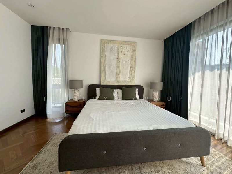 Detached House with Private Pool in Thonglor, Bangkok, Khlong Tan Nua, Watthana, Bangkok, 4 Bedrooms, 430 sqm, Single Detached House For Rent, by The Luxe Group, 500307741 - DDproperty.com