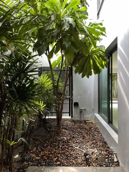 Detached House with Private Pool in Thonglor, Bangkok, Khlong Tan Nua, Watthana, Bangkok, 4 Bedrooms, 430 sqm, Single Detached House For Rent, by The Luxe Group, 500307741 - DDproperty.com