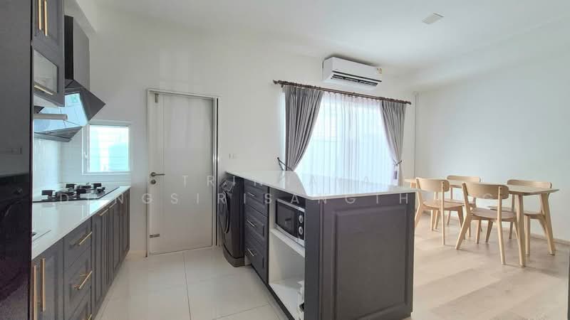 3-BR Townhouse, Bangkok, Suan Luang, Bangkok, 3 Bedrooms, 204 sqm, Townhouse For Rent, by Trinnaya Dungsirisangthong, 500307745 - DDproperty.com