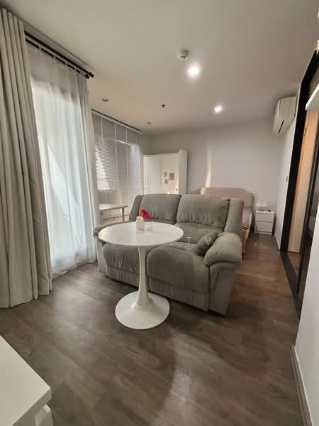 Life Ladprao Valley, Bangkok, Phaholyothin Road, Jom Phon, Chatuchak, Bangkok, 1 Bedroom, 29 sqm, Condo For Rent, by Nop Satjavitvisarn, 500307831 - DDproperty.com