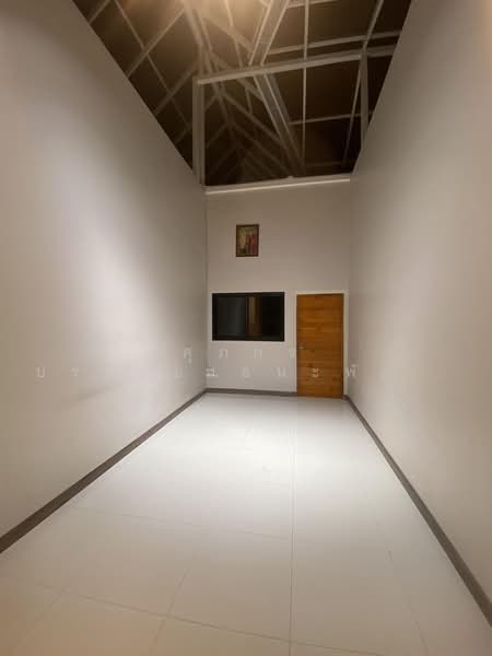 บ้านสวย สไตล์นอร์ดิก คลองสาม 8/15 ราคาไม่แพง เหมาะสำหรับสำนักงาน อยู่อาศัย, Pathum Thani, Khlong Sam, Khlong Luang, Pathum Thani, 7 Bedrooms, 432 sqm, Single Detached House For Sale, by Suppakorn Prakongthanaphant, 500307835 - DDproperty.com