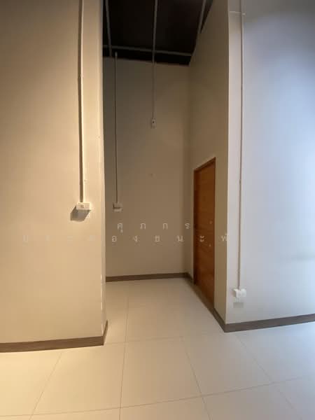 บ้านสวย สไตล์นอร์ดิก คลองสาม 8/15 ราคาไม่แพง เหมาะสำหรับสำนักงาน อยู่อาศัย, Pathum Thani, Khlong Sam, Khlong Luang, Pathum Thani, 7 Bedrooms, 432 sqm, Single Detached House For Sale, by Suppakorn Prakongthanaphant, 500307835 - DDproperty.com