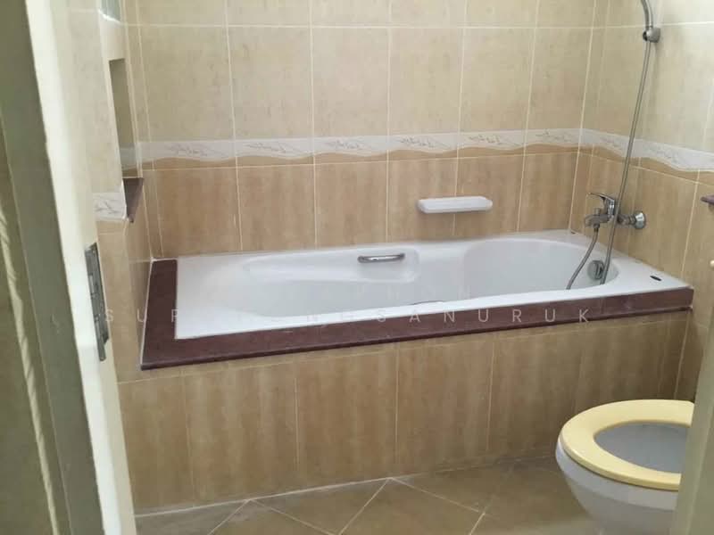 Baan Anchan Srinakarin 51, Bangkok, Nong Bon, Prawet, Bangkok, 4 Bedrooms, 220 sqm, Single Detached House For Rent, by Pakaphon Surapongsanuruk, 500307881 - DDproperty.com