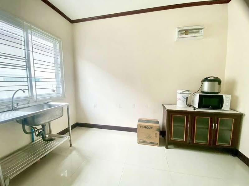 ให้เช่าบ้านเดี่ยวหลังใหญ่ ม.เซนสิริ แหลมฉบัง ศรีราชา, Chon Buri (Pattaya), Thung Suk La, Si Racha, Chon Buri (Pattaya), 3 Bedrooms, 150 sqm, Single Detached House For Rent, by Dusit Saengfa, 500307924 - DDproperty.com