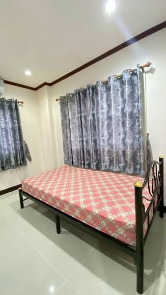 ให้เช่าบ้านเดี่ยวหลังใหญ่ ม.เซนสิริ แหลมฉบัง ศรีราชา, Chon Buri (Pattaya), Thung Suk La, Si Racha, Chon Buri (Pattaya), 3 Bedrooms, 150 sqm, Single Detached House For Rent, by Dusit Saengfa, 500307924 - DDproperty.com