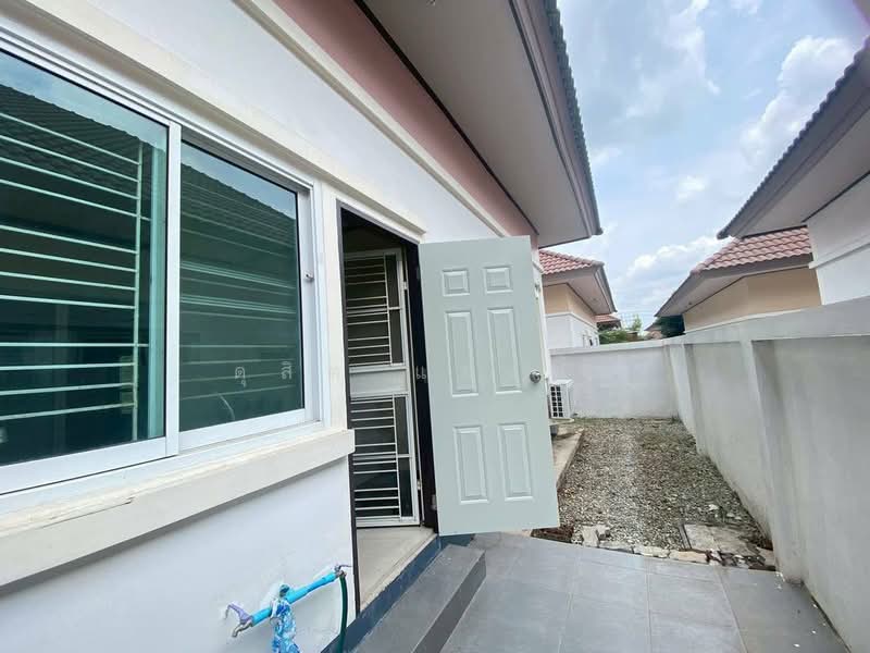 ให้เช่าบ้านเดี่ยวหลังใหญ่ ม.เซนสิริ แหลมฉบัง ศรีราชา, Chon Buri (Pattaya), Thung Suk La, Si Racha, Chon Buri (Pattaya), 3 Bedrooms, 150 sqm, Single Detached House For Rent, by Dusit Saengfa, 500307924 - DDproperty.com
