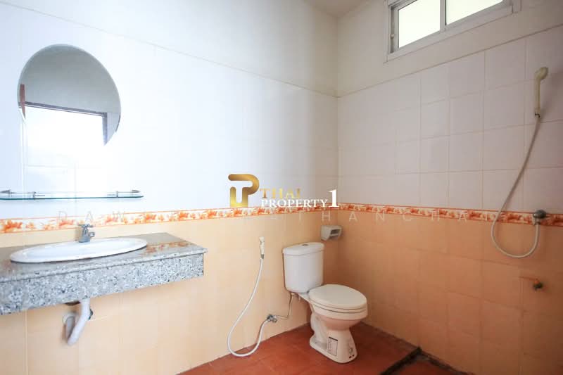 Soi Hua Hin 112, Prachuap Khiri Khan, Thap Tai, Hua Hin, Prachuap Khiri Khan, 8 Bedrooms, 380 sqm, Townhouse For Sale, by Dawud Prathanchai, 500307949 - DDproperty.com