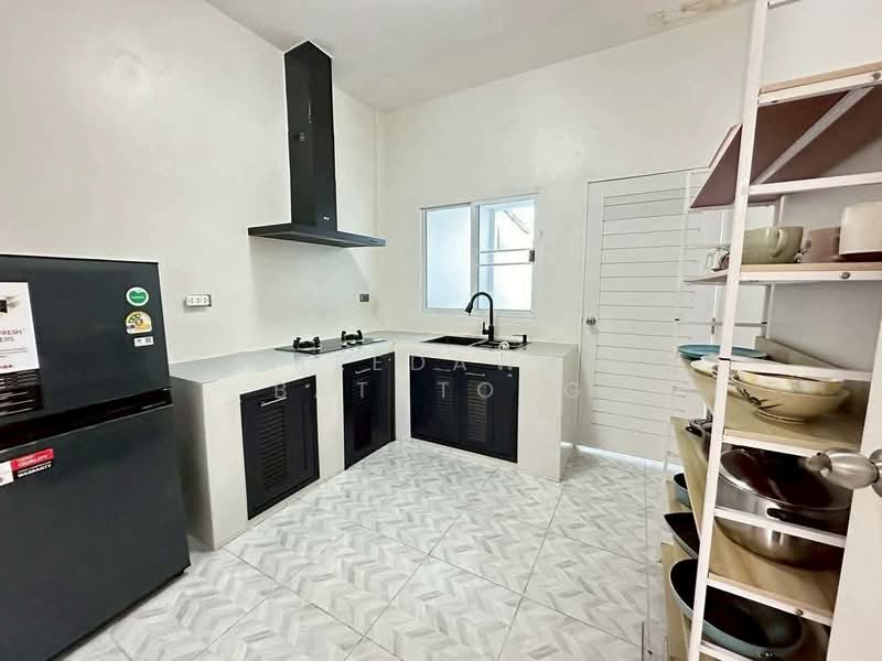 3-BR Townhouse, Chon Buri (Pattaya), Nong Pru, Bang Lamung (Pattaya), Chon Buri (Pattaya), 3 Bedrooms, 103 sqm, Townhouse For Rent, by Patchara Srisak, 500308006 - DDproperty.com