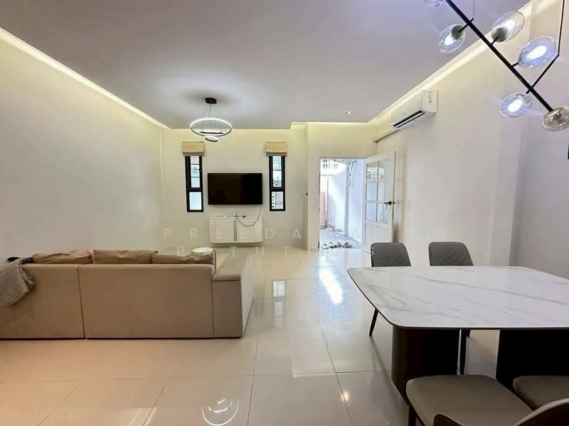 3-BR Townhouse, Chon Buri (Pattaya), Nong Pru, Bang Lamung (Pattaya), Chon Buri (Pattaya), 3 Bedrooms, 103 sqm, Townhouse For Rent, by Patchara Srisak, 500308006 - DDproperty.com