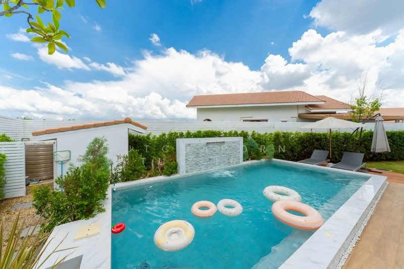 Pool Villa ให้เช่า ใกล้ตลาดท่ารั้ว เพียง 10 นาที ค่าเช่า 45,000 บาท / เดือน รหัสทรัพย์ : No.12P008, Chiang Mai, San Pu Loei, Doi Saket, Chiang Mai, 3 Bedrooms, 200 sqm, Single Detached House For Rent, by Rutchaporn Tunsiri, 500308030 - DDproperty.com