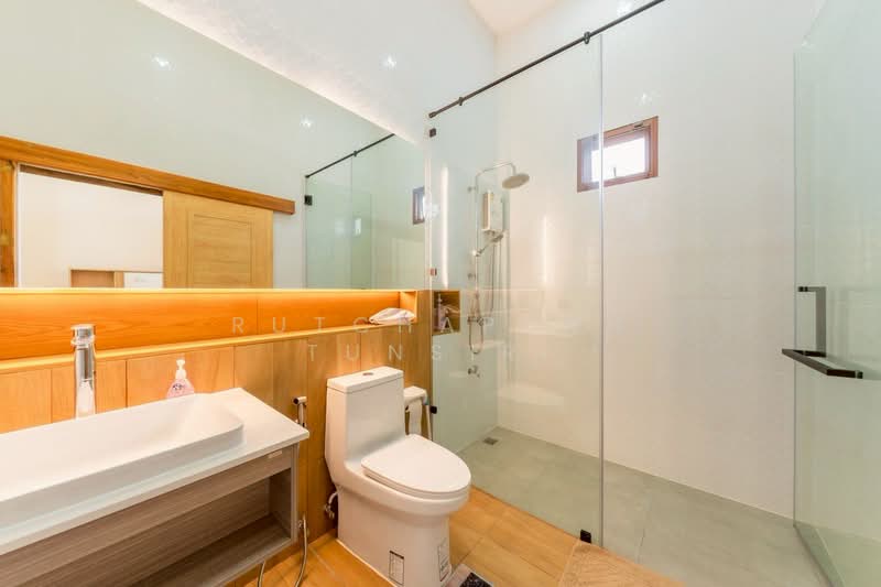 Pool Villa ให้เช่า ใกล้ตลาดท่ารั้ว เพียง 10 นาที ค่าเช่า 45,000 บาท / เดือน รหัสทรัพย์ : No.12P008, Chiang Mai, San Pu Loei, Doi Saket, Chiang Mai, 3 Bedrooms, 200 sqm, Single Detached House For Rent, by Rutchaporn Tunsiri, 500308030 - DDproperty.com