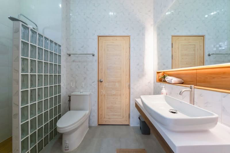 Pool Villa ให้เช่า ใกล้ตลาดท่ารั้ว เพียง 10 นาที ค่าเช่า 45,000 บาท / เดือน รหัสทรัพย์ : No.12P008, Chiang Mai, San Pu Loei, Doi Saket, Chiang Mai, 3 Bedrooms, 200 sqm, Single Detached House For Rent, by Rutchaporn Tunsiri, 500308030 - DDproperty.com