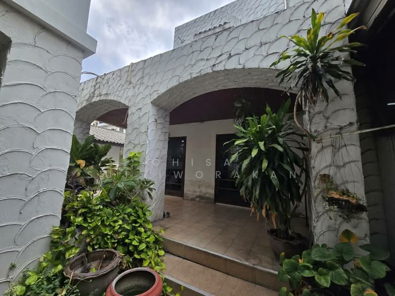 ลาดพร้าว, กรุงเทพ, ลาดพร้าว, จันทรเกษม, จตุจักร, กรุงเทพ, 300 ตร.ม., บ้านเดี่ยว ขาย, โดย Chisa Suttiworakan, 500308108 - DDproperty.com