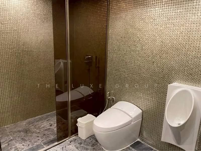 D.S. Tower 1 Sukhumvit 33, Bangkok, Soi Phrom Chit, Khlong Tan Nua, Watthana, Bangkok, 3 Bedrooms, 270 sqm, Condo For Rent, by The Luxe Group, 500308109 - DDproperty.com