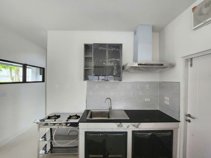 undefined, Bangkok, Phlapphla, Wang Thonglang, Bangkok, 4 Bedrooms, 337 sqm, Single Detached House For Rent, by Phakawadee Jiramanee, 500308261 - DDproperty.com