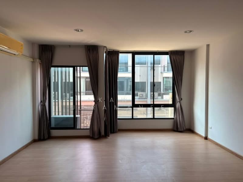 undefined, Bangkok, Saphan Sung, Bangkok, 3 Bedrooms, 244 sqm, Townhouse For Rent, by Phakawadee Jiramanee, 500308284 - DDproperty.com