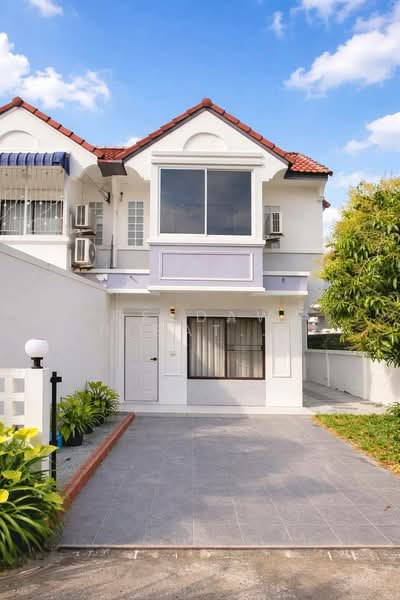 3-BR Townhouse, Chon Buri (Pattaya), Nong Pru, Bang Lamung (Pattaya), Chon Buri (Pattaya), 3 Bedrooms, 150 sqm, Townhouse For Sale, by Patchara Srisak, 500308295 - DDproperty.com