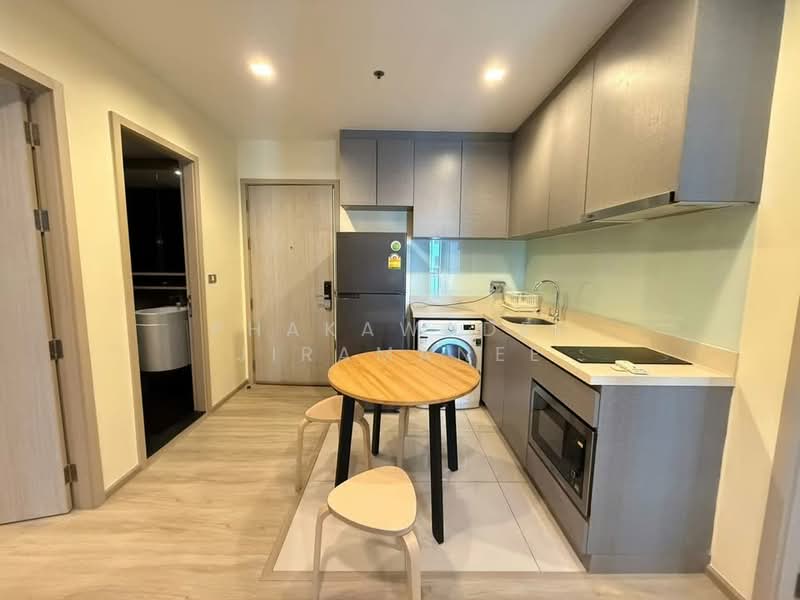 Rhythm Sukhumvit 36-38, Bangkok, 55 Soi Sukhumvit 36, Sukhumvit Road, Phra Kanong, Khlong Toei, Bangkok, 2 Bedrooms, 55 sqm, Condo For Rent, by Phakawadee Jiramanee, 500308299 - DDproperty.com