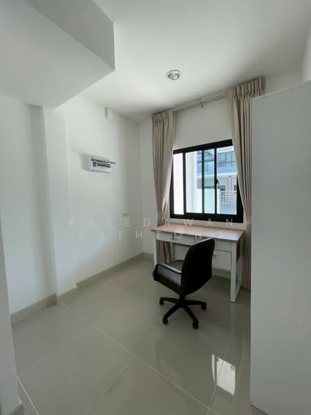 3-BR House, Chon Buri (Pattaya), Nong Pru, Bang Lamung (Pattaya), Chon Buri (Pattaya), 3 Bedrooms, 150 sqm, Single Detached House For Rent, by Patchara Srisak, 500308385 - DDproperty.com
