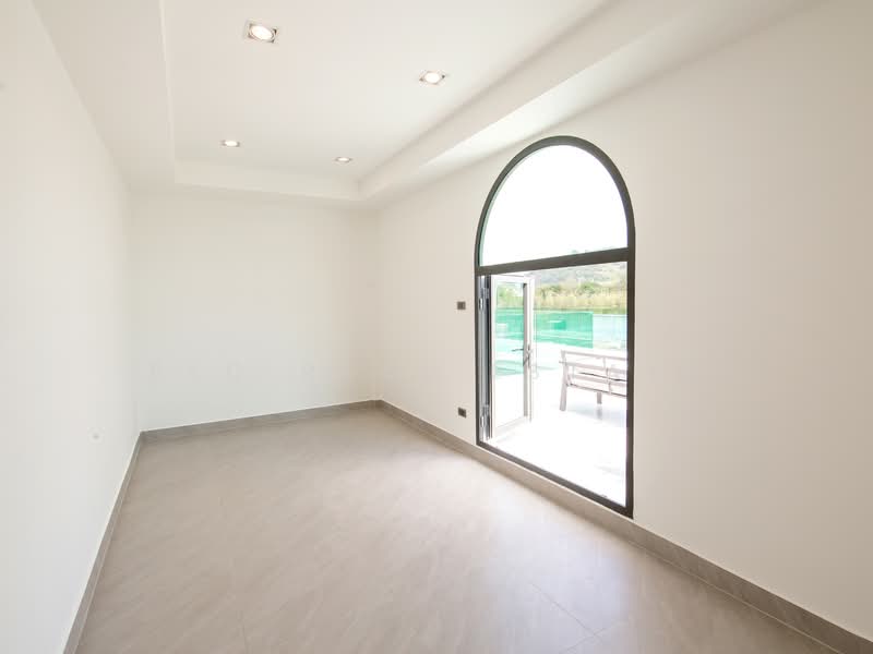 Modern European Luxury Pool Villa Thung Klom Tan Man Pattaya, Chon Buri (Pattaya), Bang Lamung, Bang Lamung (Pattaya), Chon Buri (Pattaya), 4 Bedrooms, 584 sqm, Villa For Sale, by PLC real estate, 500308399 - DDproperty.com
