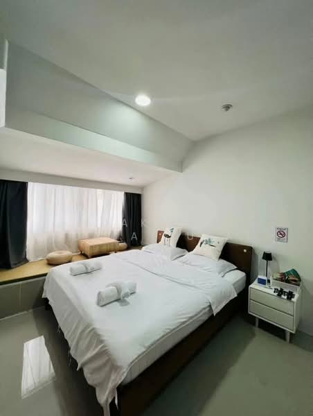 ทาวน์เฮ้าส์ 5-ห้องนอน, กรุงเทพ, คลองเตยเหนือ, วัฒนา, กรุงเทพ, 230 ตร.ม., ทาวน์เฮ้าส์ ให้เช่า, โดย Jakree Buajatturat, 500308424 - DDproperty.com