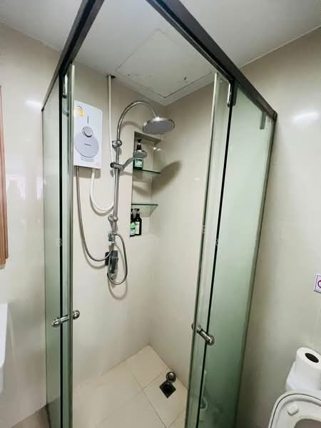 5-BR Townhouse, Bangkok, Khlongtoei Nua, Watthana, Bangkok, 5 Bedrooms, 230 sqm, Townhouse For Rent, by Jakree Buajatturat, 500308424 - DDproperty.com