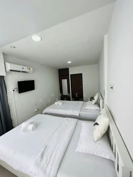5-BR Townhouse, Bangkok, Khlongtoei Nua, Watthana, Bangkok, 5 Bedrooms, 230 sqm, Townhouse For Rent, by Jakree Buajatturat, 500308424 - DDproperty.com