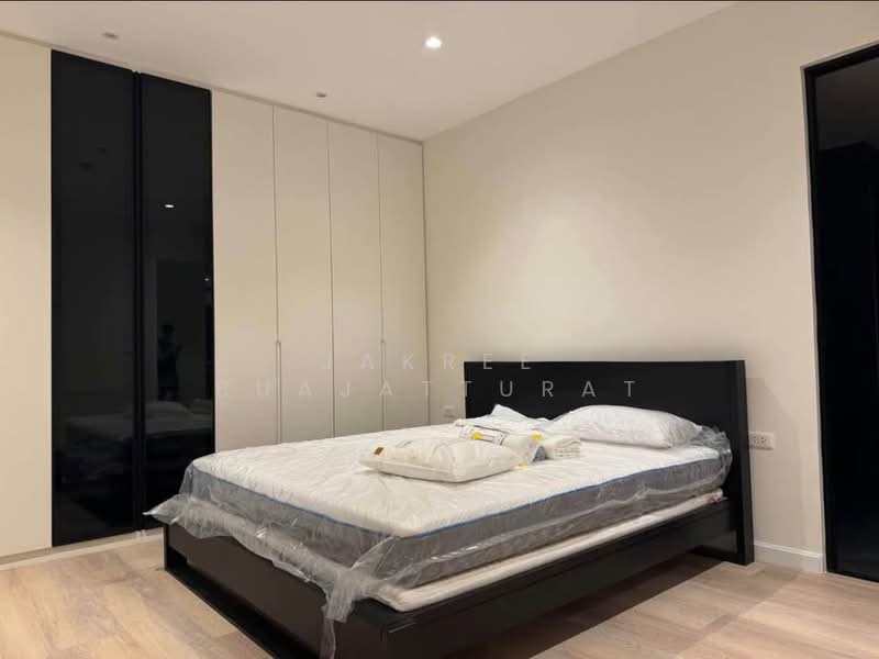 Baan Klang Krung Siam-Pathumwan, Bangkok, Petchburi Road, Thanon Phetchaburi, Ratchathewi, Bangkok, 2 Bedrooms, 97 sqm, Condo For Rent, by Jakree Buajatturat, 500308443 - DDproperty.com