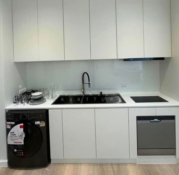 Baan Klang Krung Siam-Pathumwan, Bangkok, Petchburi Road, Thanon Phetchaburi, Ratchathewi, Bangkok, 2 Bedrooms, 97 sqm, Condo For Rent, by Jakree Buajatturat, 500308443 - DDproperty.com