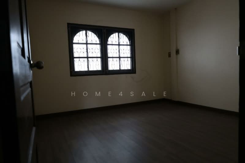 Rangsiya Ram Intra 74, Bangkok, Khan Na Yao, Bangkok, 3 Bedrooms, 150 sqm, Semi-Detached House (Twin House) For Sale, by Home4sale, 500308445 - DDproperty.com