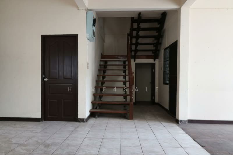 Rangsiya Ram Intra 74, Bangkok, Khan Na Yao, Bangkok, 3 Bedrooms, 150 sqm, Semi-Detached House (Twin House) For Sale, by Home4sale, 500308445 - DDproperty.com
