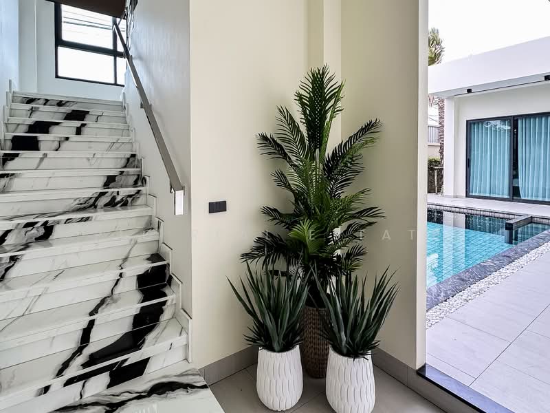 Modern Pool Villa for Sale Thung Klom Tan Man East Pattaya, Chon Buri (Pattaya), Bang Lamung, Bang Lamung (Pattaya), Chon Buri (Pattaya), 4 Bedrooms, 515 sqm, Villa For Sale, by PLC real estate, 500308511 - DDproperty.com