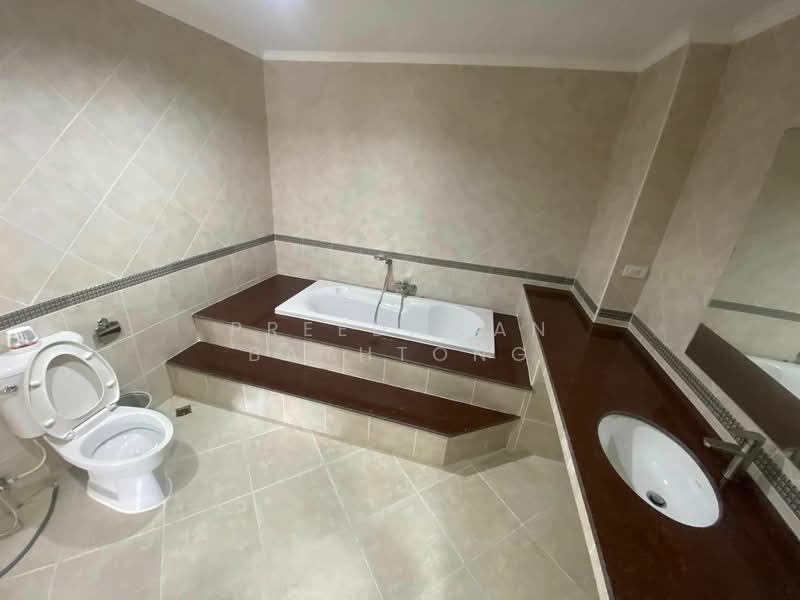 View Talay Residence 5 Pratumnak, Chon Buri (Pattaya), 6 พระตำหนัก, Nong Pru, Bang Lamung (Pattaya), Chon Buri (Pattaya), 1 Bedroom, 99 sqm, Condo For Rent, by Patchara Srisak, 500308530 - DDproperty.com