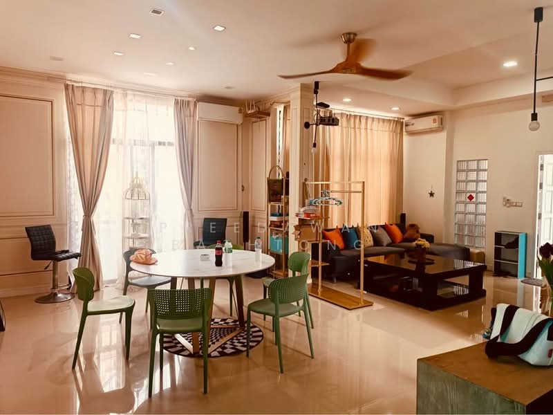 5-BR House, Chon Buri (Pattaya), Na Kloe, Bang Lamung (Pattaya), Chon Buri (Pattaya), 5 Bedrooms, 377 sqm, Single Detached House For Rent, by Patchara Srisak, 500308581 - DDproperty.com