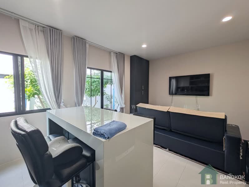 Baan Nara Wongwaen-Ramintra, Bangkok, Kanchanaphisek Parallel Road, Tha Rang, Bang Khen, Bangkok, 4 Bedrooms, 350 sqm, Single Detached House For Sale, by Chakkrapong Ponyeam, 500308599 - DDproperty.com