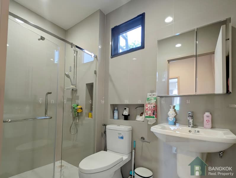 Baan Nara Wongwaen-Ramintra, Bangkok, Kanchanaphisek Parallel Road, Tha Rang, Bang Khen, Bangkok, 4 Bedrooms, 350 sqm, Single Detached House For Sale, by Chakkrapong Ponyeam, 500308599 - DDproperty.com