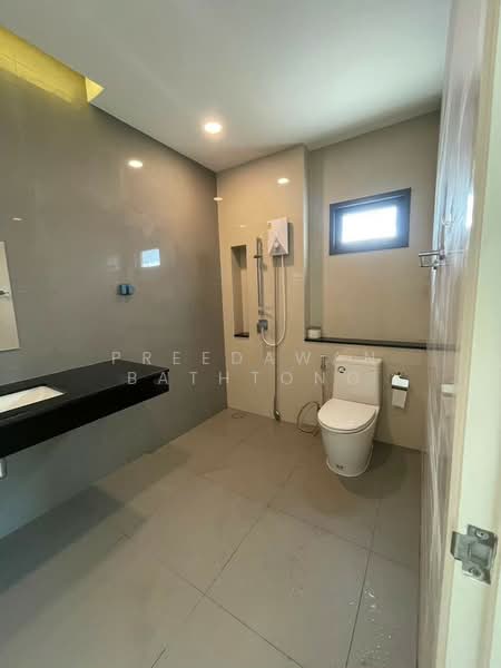 PATTA Define, Chon Buri (Pattaya), Ta Khian Tia, Bang Lamung (Pattaya), Chon Buri (Pattaya), 4 Bedrooms, 220 sqm, Single Detached House For Rent, by Patchara Srisak, 500308624 - DDproperty.com