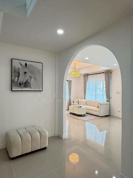 4-BR House, Chon Buri (Pattaya), Nong Pru, Bang Lamung (Pattaya), Chon Buri (Pattaya), 4 Bedrooms, 325 sqm, Single Detached House For Rent, by Patchara Srisak, 500308637 - DDproperty.com