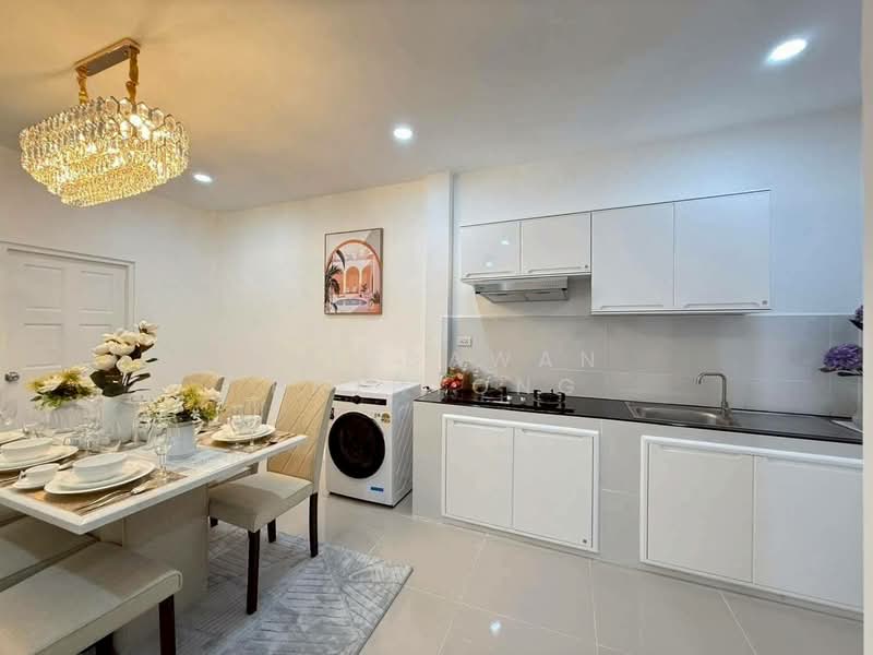 4-BR House, Chon Buri (Pattaya), Nong Pru, Bang Lamung (Pattaya), Chon Buri (Pattaya), 4 Bedrooms, 325 sqm, Single Detached House For Rent, by Patchara Srisak, 500308637 - DDproperty.com